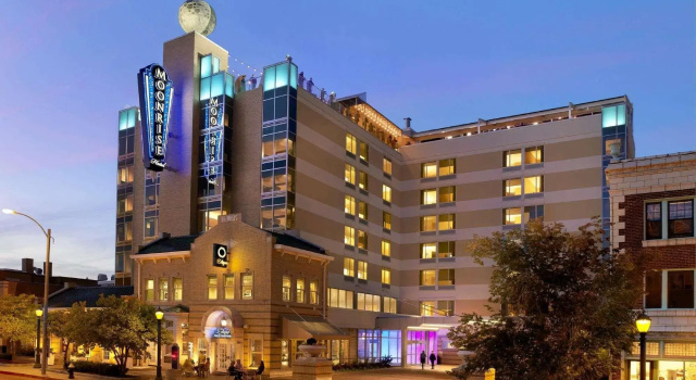 The Moonrise Hotel, Забронировать Отель Сент-Луис Миссури