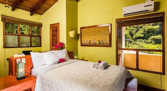 Casa Leo Loco