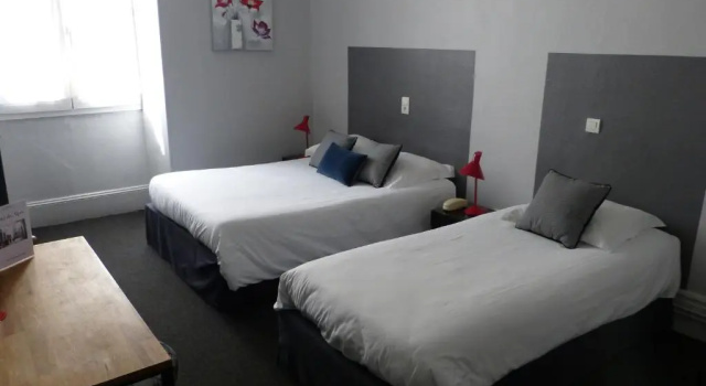 Трёхместный номер Standard Hotel des Alpes