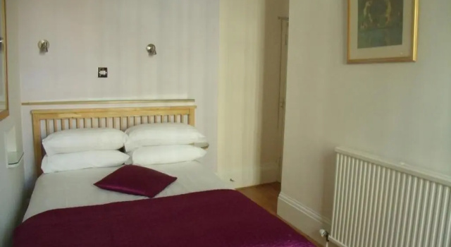 Двухместный номер Standard Harlingford Hotel