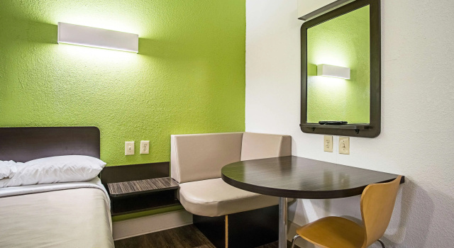 Двухместный номер Standard Motel 6 Manchester TN