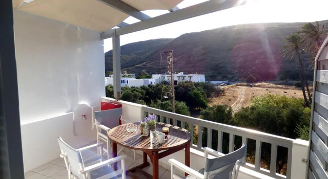Студия Tassoula Rooms