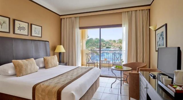 Двухместный номер Deluxe с видом на бассейн JAZ Lamaya Resort