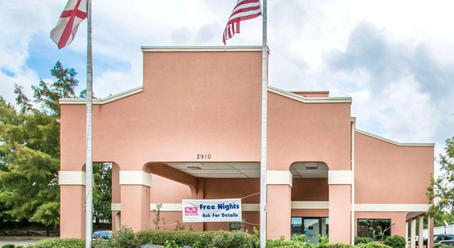 Econo Lodge Dothan, Rezervovat Hotel Dothan Alabama