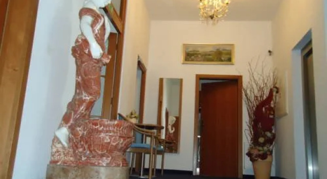 Hotel Apollon, Забронировать Отель Литомержице Czech central mountains