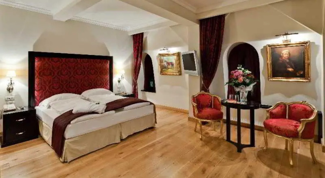 Двухместный номер Deluxe с балконом Hotel MOXA