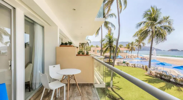 Четырёхместный номер Superior with Terrace Posada Real Ixtapa