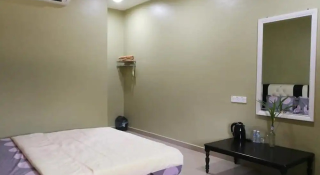 Country House Pulai Holiday Village, Забронировать Гостевой дом Отели Гуа Мусанг с парковкой, Парковка