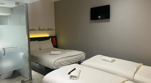Трёхместный семейный номер Standard easyHotel Sheffield
