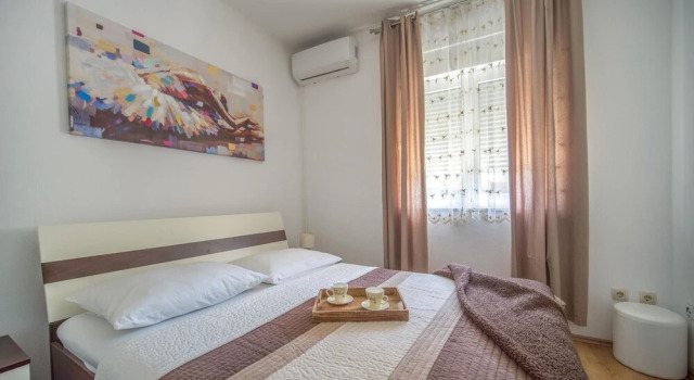 Three-Bedroom Holiday Home In Kastel Stafilic, 予約 バケーションホーム Kastel Stafilic Kastela