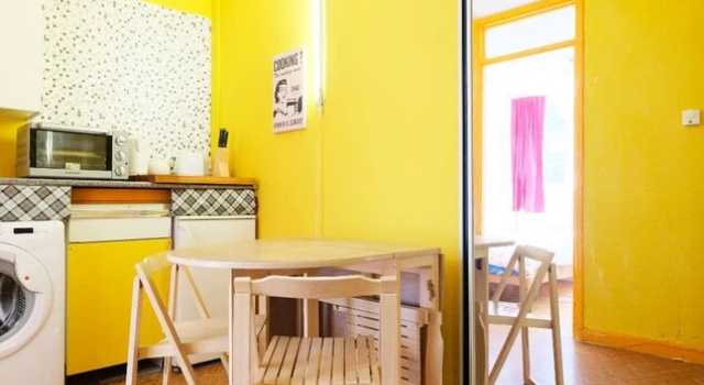 A Cosy two Bedroom Apartment, Sleeps 3