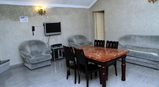 Полулюкс Hotel Sachveno