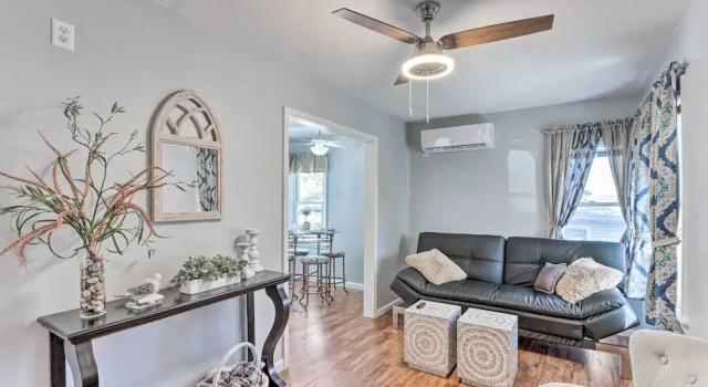 Cozy Warsaw Cottage: Walk to Drake Harbor, Забронировать Отель Уорсо Миссури