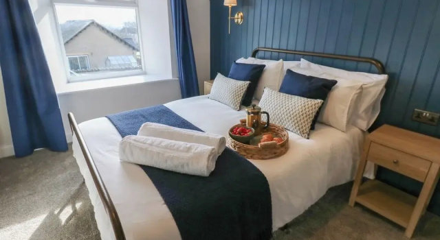 Hollywood Cottage, Забронировать Дом для отпуска Отели Дарем с парковкой, Парковка