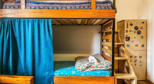 Кровать в общем номере Bao Hostel Kutaisi