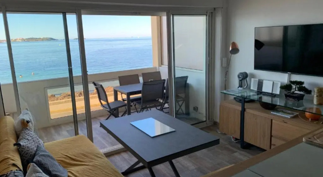 T3 Les pieds dans l'eau, plage du Cros, vue mer, Забронировать Апартаменты/квартира Апартаменты Var coast, Апартаменты/квартира