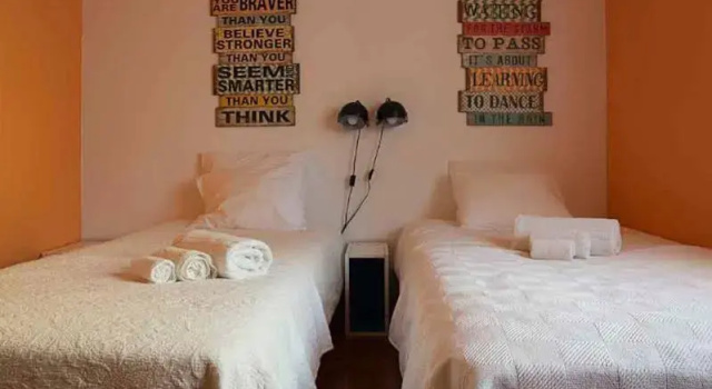 Carcavelos Surf House