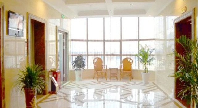 Starway Hotel Yulin Guangji Plaza, Забронировать Отель Юйлинь Шэньси