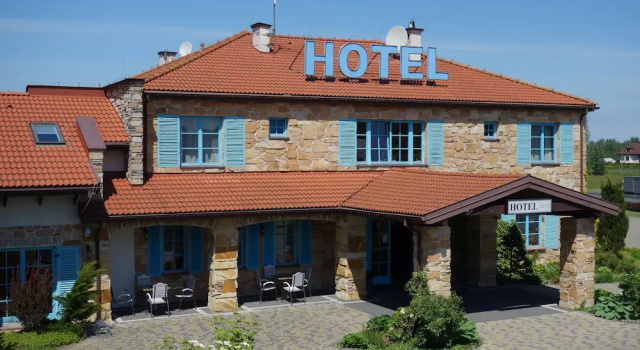 Hotel Cyprus, Забронировать Отель Надажин Варшава