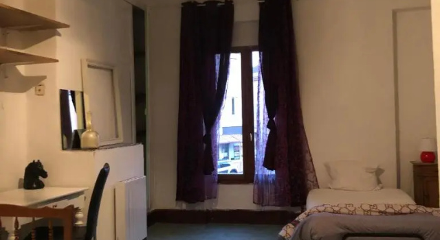 Gite spatieux,cour,entree autonome, Забронировать Отель Ажен Lot-et-Garonne