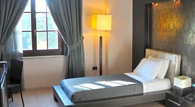 Номер Standard MonarC Hotel