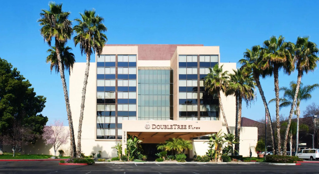 Двухместный номер Accessible DoubleTree by Hilton Fresno Convention Center