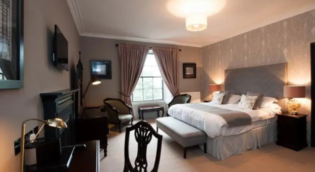 Двухместный полулюкс No11 Boutique Hotel & Brasserie