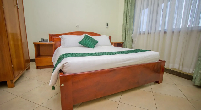 Jevine Hotel