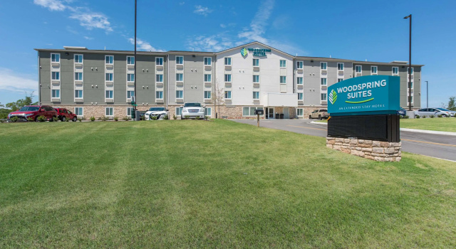 WoodSpring Suites Smyrna-La Vergne, Забронировать Отель Смирна Теннесси