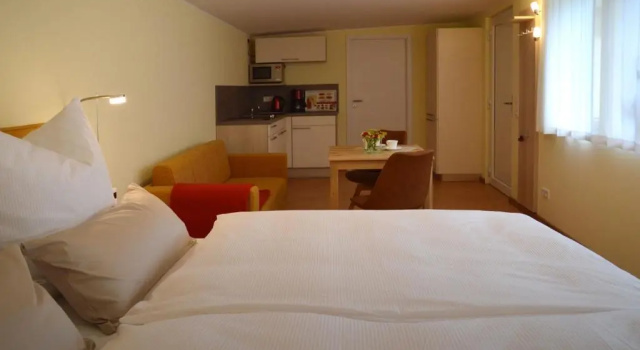 Ferienquartier Goethe33, Boek Hotel Klotzsche Pieschen