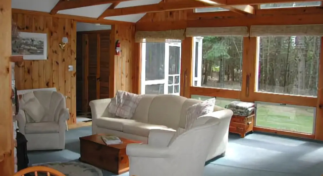 Tyler Point Cottage - Three Bedroom Home, Забронировать Дом для отпуска Стонингтон США