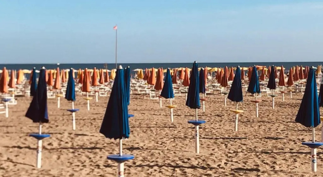 Апартаменты Nuovo fronte spiaggia, terrazza sul mare e piscina