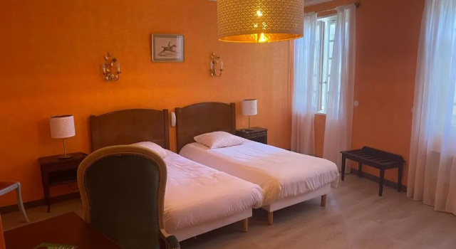 Двухместный номер Standard Hotel Le Sully