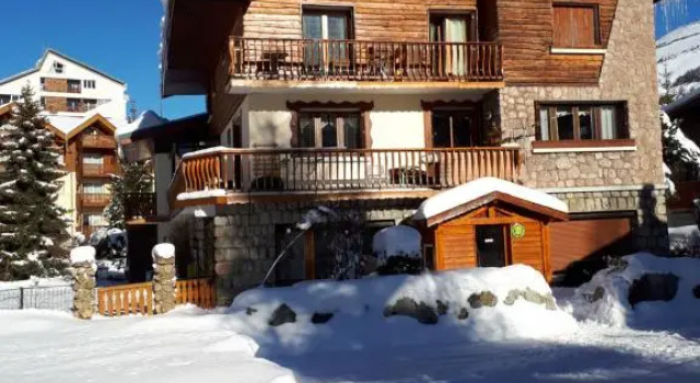 Le Chalet, Забронировать Шале Отели Ле-дез-Альп с парковкой, Парковка
