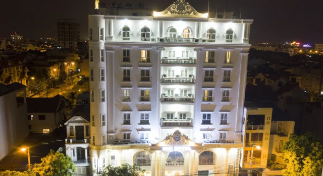 3MG Lakeside Hotel