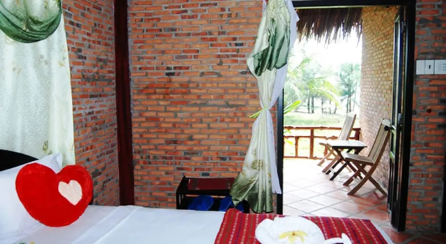 Бунгало с балконом Non Nuoc Resort