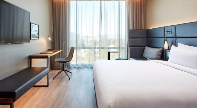 Номер Standard AC Hotel by Marriott Jackson Ridgeland