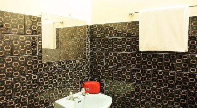 Номер Standard Hotel Bengal -100m from Park Circus 7 Point