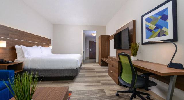 Holiday Inn Express & Suites Wildwood The Villages by IHG, Забронировать Отель Отели Те-Виллиджис с парковкой, Парковка