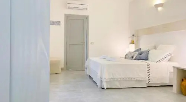 La Mignola, Rezervați Hotel Hoteluri în Fasano cu piscină, Piscină