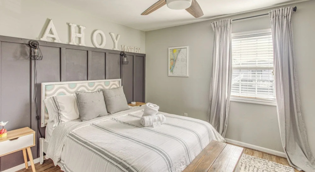 Gorgeous OIB Escape w/ Dock & Canal View!, Boek Hotel Ocean Isle Beach North Carolina