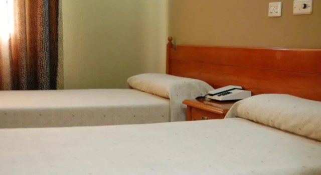 Трёхместный номер Standard Hotel París