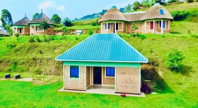 Коттедж Nyamunyonyi Lake Resort