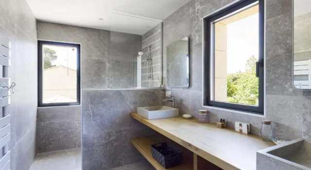 Villa rénovée à Eygalières avec piscine chauffée - FR-1-599-19, Забронировать Отель Отели Альпий с бассейном, Бассейн