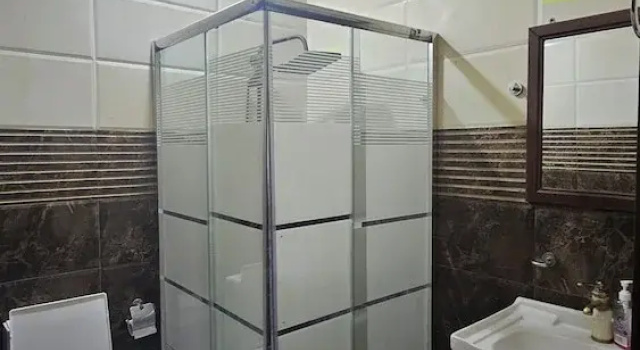 Номер Standard Hadrian\s Arch