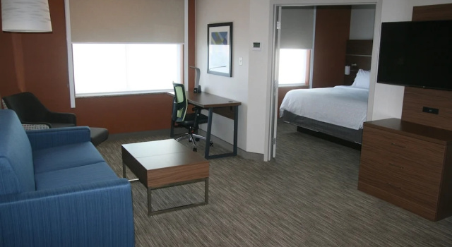 Люкс c 1 комнатой Holiday Inn Express & Suites Buffalo Downtown by IHG