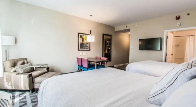 Четырёхместная студия TownePlace Suites by Marriott Evansville Newburgh