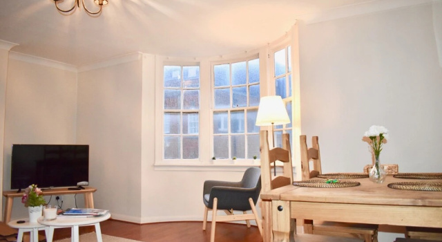 1 Bedroom Central Flat