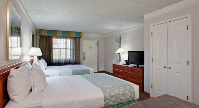 Четырёхместный номер Standard Super 8 by Wyndham San Bernardino