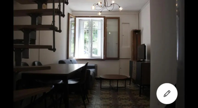 Appartement 117 b cité médiévale